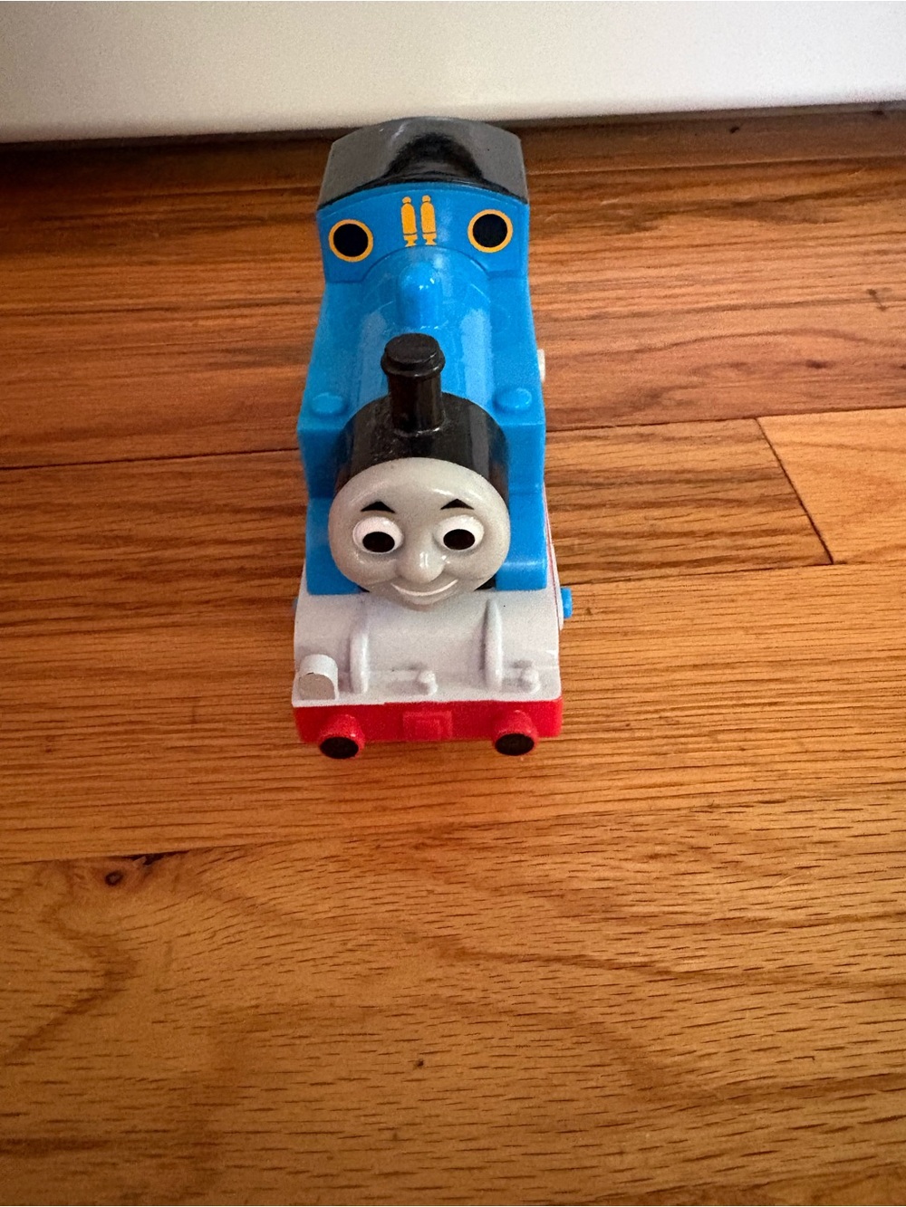 Tomy Thomas the tank motorized toy